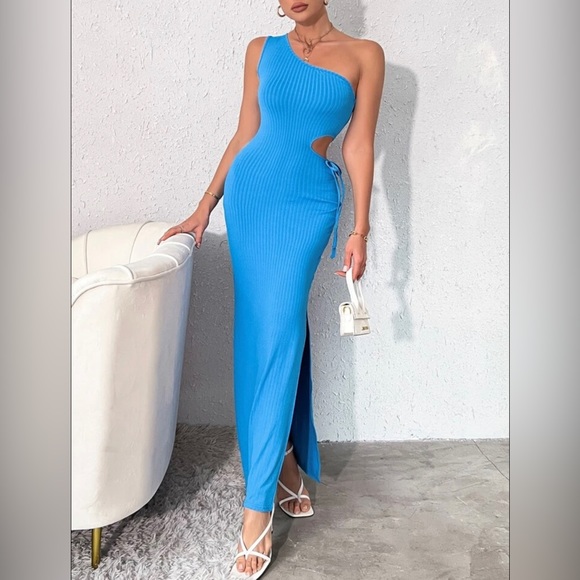 Cloud nine dress - Picture 3 of 3